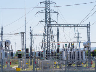 Electric power transmission. Equipment in an electrical sub station